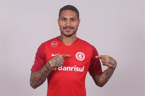 Peruvian football star paolo guerrero can play for his brazilian club flamengo when it resumes competition this week, despite his suspension for cocaine use, switzerland top court said tuesday. Paolo Guerrero: ¿qué posición tiene el Inter de Porto ...