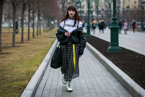 The Best Street Style From Russia Fashion Week Fall 2017 Cool Street