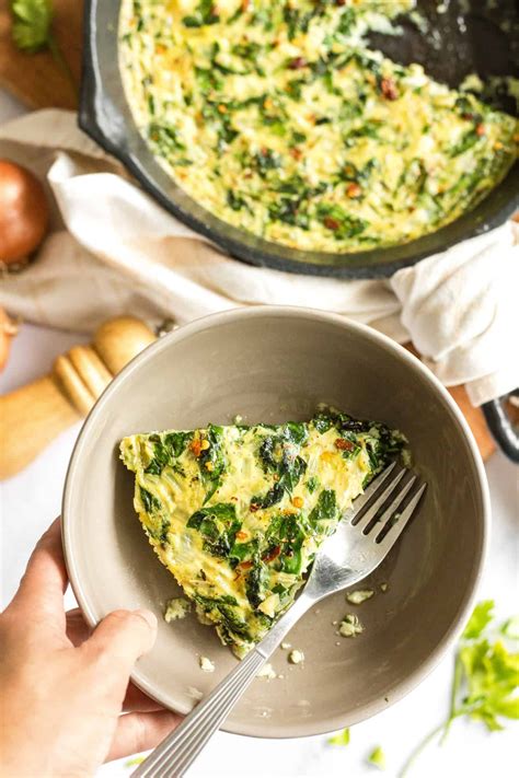 A Crustless Spinach Quiche Thats Tasty Low Carb And Delicious