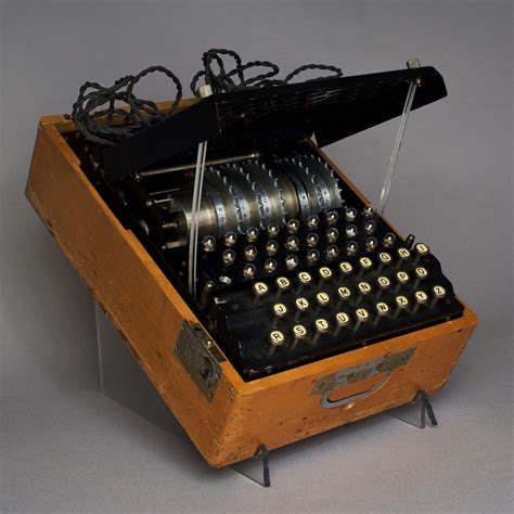 Enigma Z Londyńskiego Instytutu Piłsudskiego Trafi Do Muzeum Historii