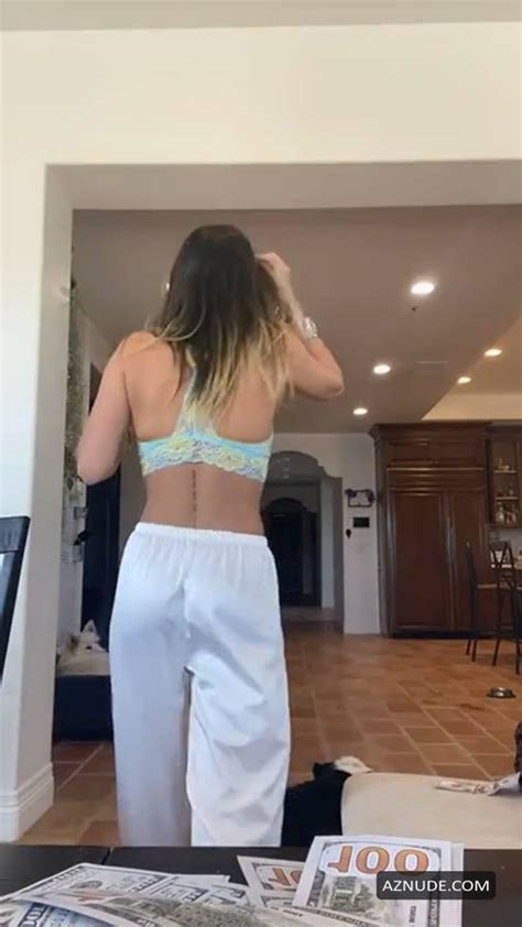 Bella Thorne Flashes Her Sexy Fake Boobs Wearing A Tiny Blue Yellow Bra In A Hot Instagram Live