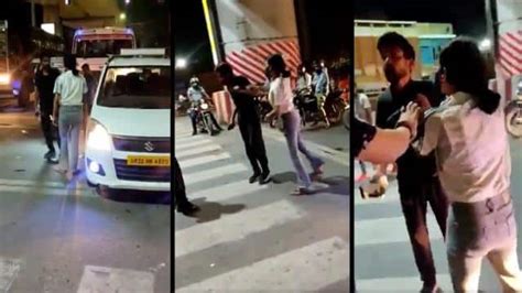 Lucknow Girl Beaten A Cab Driver In Middle Of Road Video Goes Viral Girl Beating Cab Driver