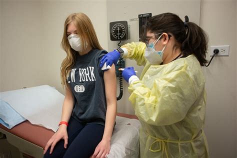 teens volunteer for vaccine trials to get in on real life science experiments the new york times