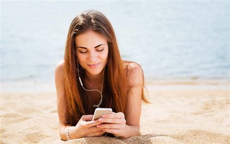 How To Protect Your Phone At The Beach Readers Digest