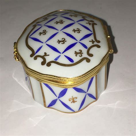 Hand Painted Porcelain Hinged Lid Trinket Box