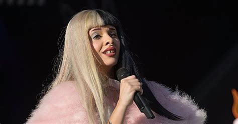 who is melanie martinez how old is she and when was she on the voice metro news