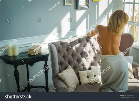Beautiful Nude Woman Stock Photo 491225329 Shutterstock