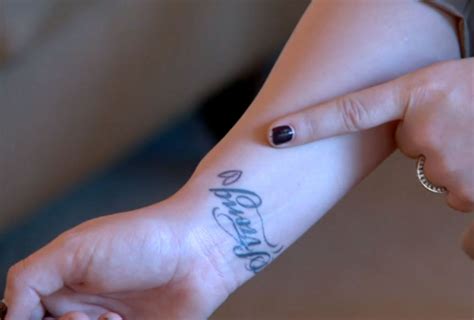 Demi Lovato Stay Strong Tattoo Meaning W Pictures Of Her