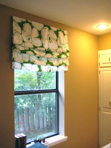 Roman shade tutorial on the cording too. Easy DIY Roman Shade Tutorial {Welcome to Heardmont} - The ...