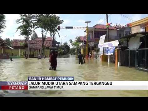 Banjir rendam sejumlah wilayah di. Jalan di Pusat Kota Sampang Alami Banjir - YouTube