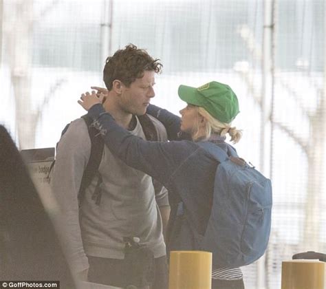 James Norton And Imogen Poots Pack On The Pda As They Share Sweet Kiss James Norton Imogen