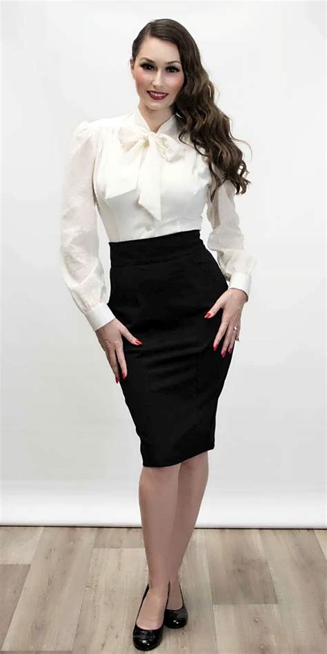 Very Lovely Skirts Skirtsuits And Dresses Elegant Outfit Skirts Bow Blouse