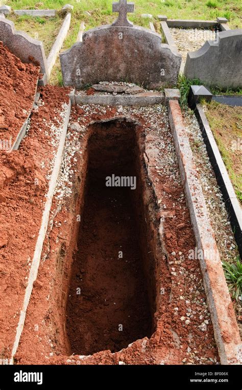 How To Dig A Grave Funeraldirect