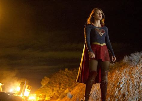 Supergirl Skirt History How The Superhero S Outfit Has Changed
