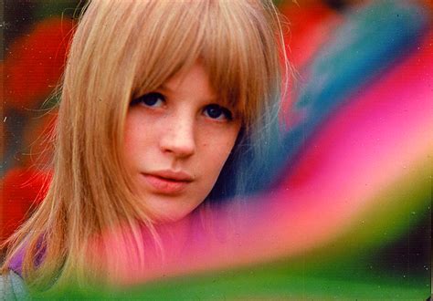 40 Beautiful Color Photos Of Marianne Faithfull In The 1960s Vintage