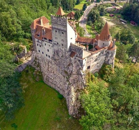 Castelul Bran Romania European Castles Beautiful Castles Fairytale