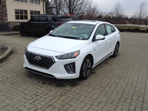 29430 2020 Hyundai Ioniq Hybrid Sel White 4d Hatchback In Dayton