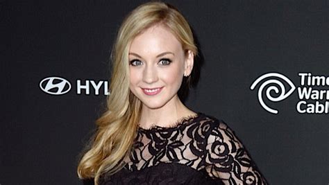 The Walking Deads Emily Kinney Headed To Masters Of Sex Paste