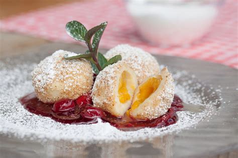 In der mitte des rundkurses mã¼ndet die langlaufloipe direkt vor dem haus. "Marillenknödel nach Oma´s Rezept" Berggasthof Willy Merkl ...