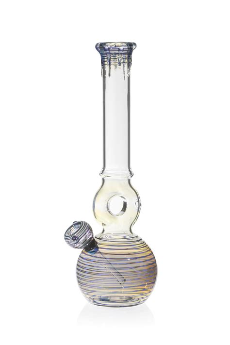 Tear off a small piece of aluminum foil. Water Bong 97 | Bongin.com | Bongin.com
