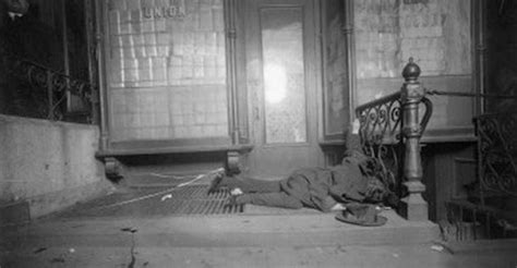 What follows are crime scenes photos (many with before images of the victims) from some of the most heinous murders to take place over the past decades. 22 Haunting and Graphic Crime Scene Photos from 1920s New York City | Crime scene photos, Crime ...