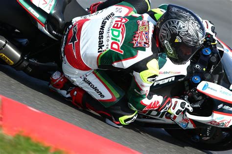 Byrne Blows Away Lap Record At Snetterton Mcn