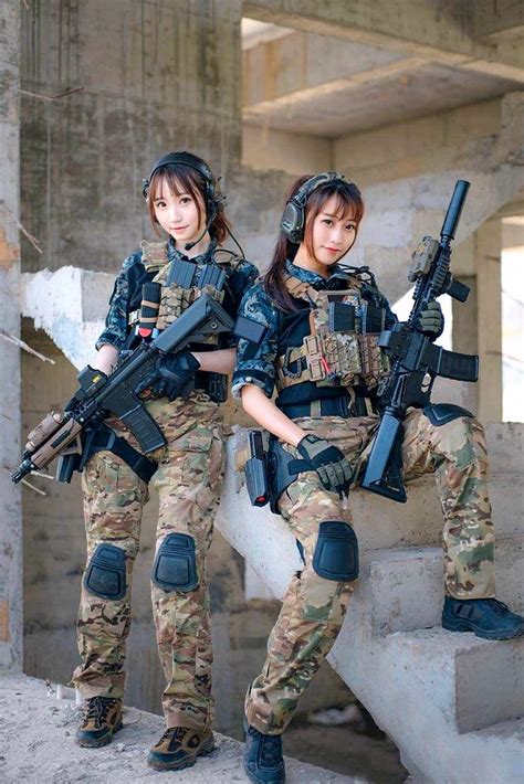 Pin By Sean Worm On Cosplay Military Girl Military Women Military Girls