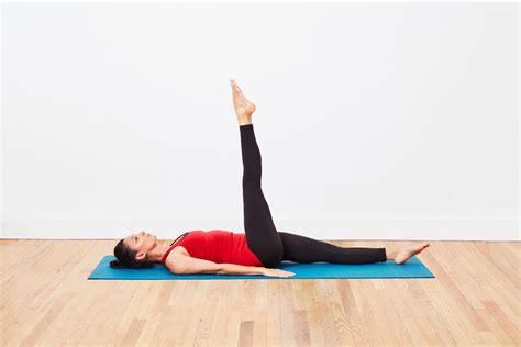 Pilates Single Leg Circle Will Keep Your Hips Healthy