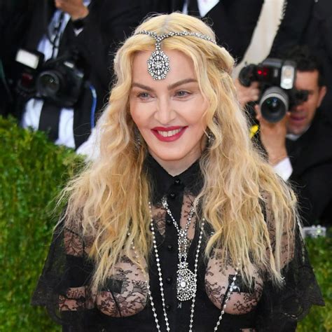 Abrunden Lager Büste Madonna Met Gala 2016 Anfänger Behinderung Paket