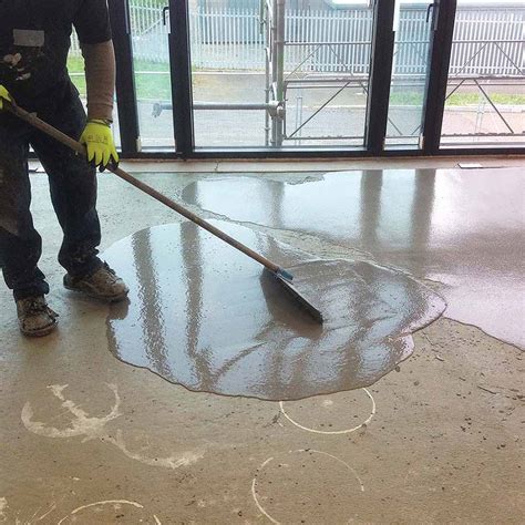 How To Screed A Floor Using Sand Cement Screed Polycote