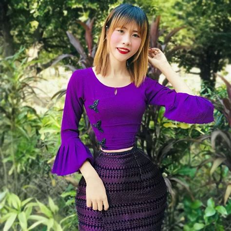 Pin By Self On Myanmar Girl Su Mo Mo Naing With Myanmar Dress Fashion Perfect Body Female