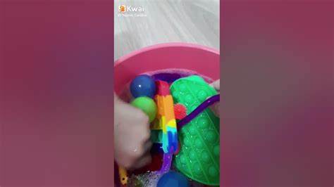 Lavando Meus Fidget Toys 🛁 Youtube