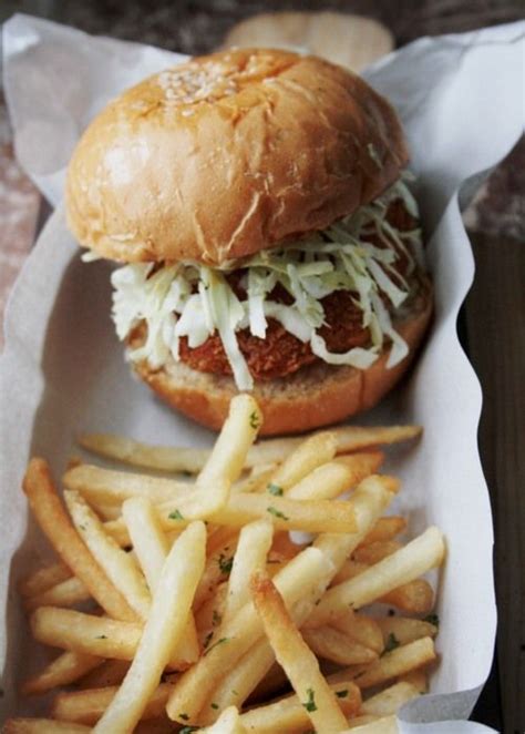 Ebi Katsu Burger Click On Photo For Recipe Burger And Fries Good