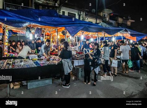Night Market Hanoi Vietnam Stock Photo Alamy