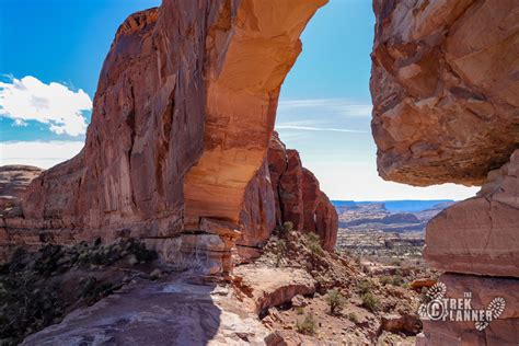 The operator worked to dissuade the caller. Jeep Arch Trail - Moab, Utah | The Trek Planner