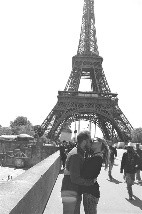 Eiffel Towerso Romantic Kissing In Front Of The Eiffel