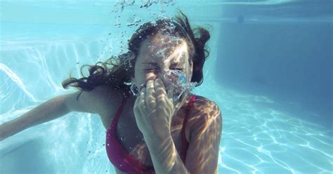 Aquaman Crystal Allows Anyone To Breathe Underwater Without Oxygen