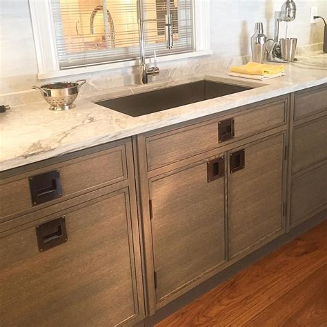 Amazing gallery of interior design and decorating ideas of christopher peacock cabinets in bedrooms, living rooms, dens/libraries/offices, dining rooms, laundry/mudrooms, bathrooms, kitchens by elite interior designers. 138 Likes, 5 Comments - Christopher Peacock ...