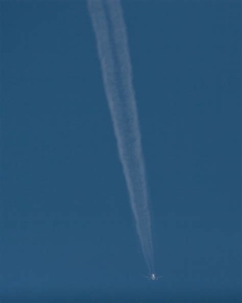 Passenger Plane Photographed Spraying Aerosol Over Whangarei Today Nz New Zealand