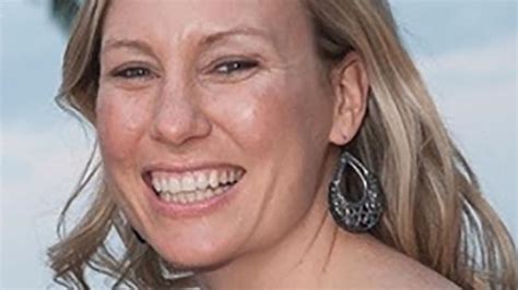 justine damond killing minneapolis police officer mohamed noor is to be charged turns himself