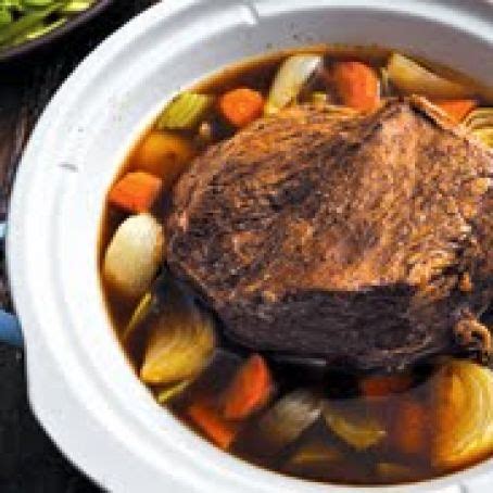 Slow cooker beef pot roast recipe