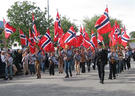 Mai kalles «barnas dag» fordi dagen feires med barnetog. Her er 17. mai-programmet | Stord24