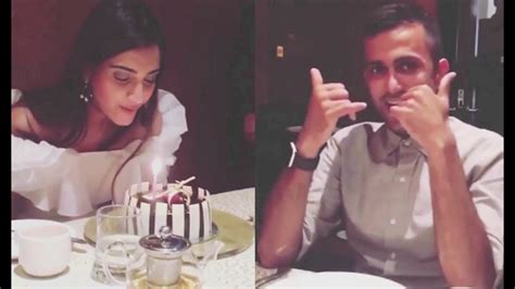 Sonam Kapoor Birthday Celebration With Boyfriend Anand Ahuja Youtube