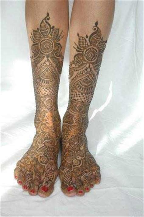 Bridal Henna Mehndi Designs For Legs Special Selection