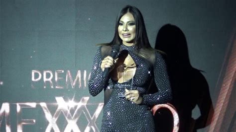 Esperanza Gomez En Los Premios Mexxxico 2020 Youtube