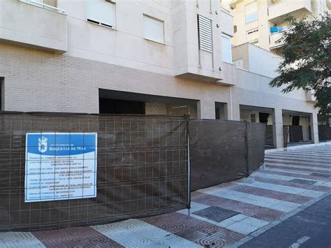 Simple Science: How to Make a Volcano with Kids