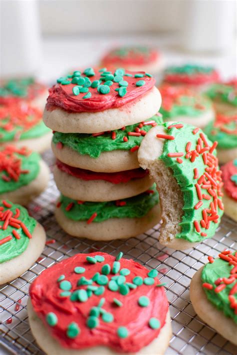 Frosted Holiday Sugar Cookies Lofthouse Style Sugar Cookies