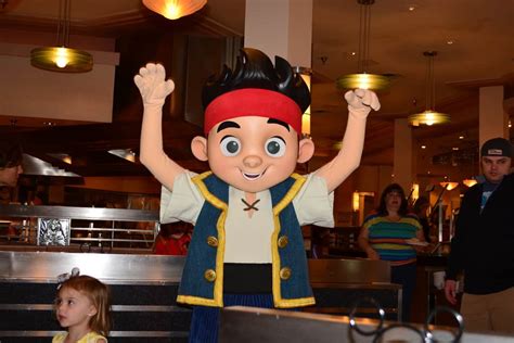 Walt Disney World Hollywood And Vine Character Meal Jake And The