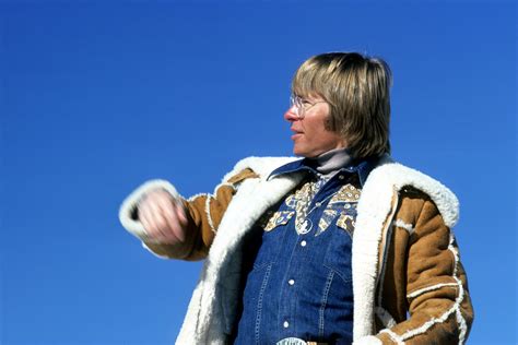 John denver (henry john deutschendorf jr.) was born on 31 december 1943 friday in roswell, new mexico and died of plane crash on 12 october 1997 sunday. Miss him | John denver pictures, John denver aspen, John ...