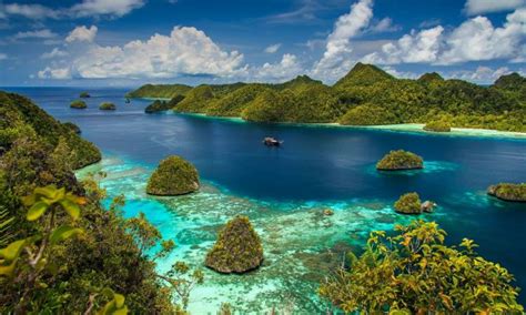 22 Tempat Wisata Di Papua Terbaru Indah And Paling Hits Dikunjungi